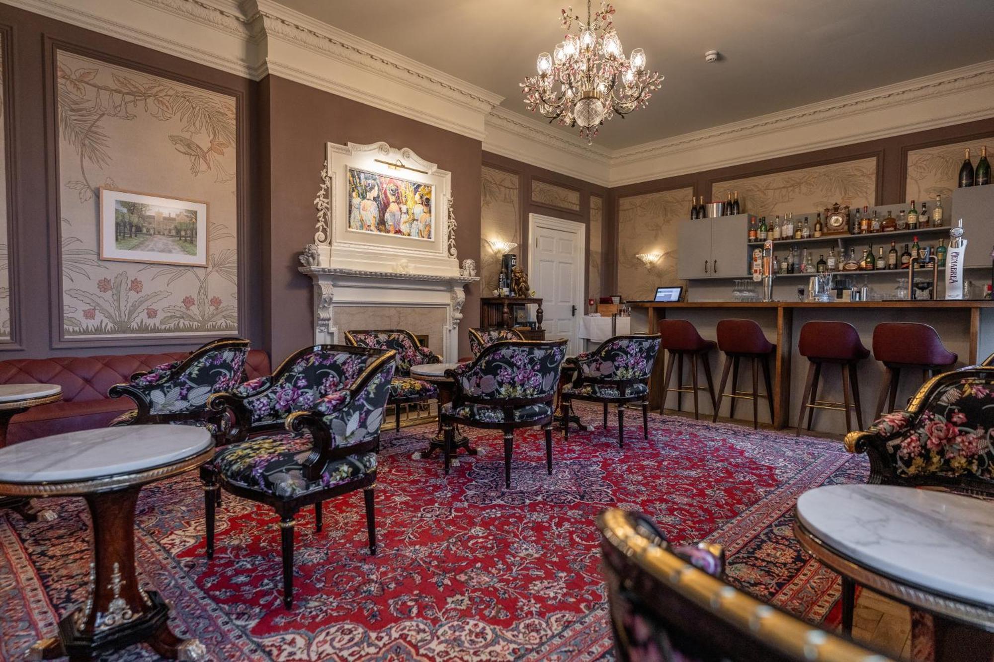 Weston Manor Hotel מראה חיצוני תמונה