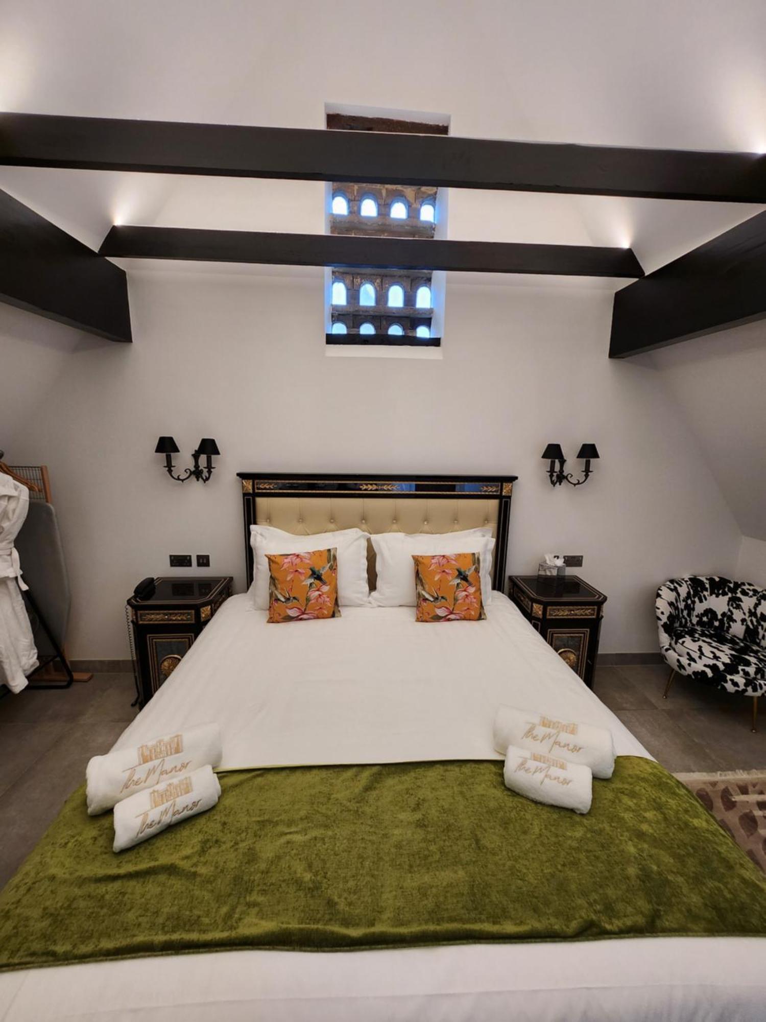 Weston Manor Hotel מראה חיצוני תמונה